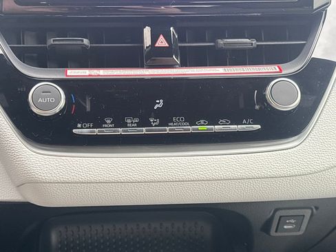 New 2026 Toyota Corolla SE image 12