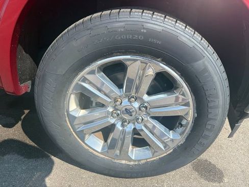 Used 2018 Ford F150 Lariat w/ Equipment Group 502A Luxury AWD/4WD image 4