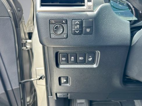 Used 2023 Lexus GX 460 Premium w/ Premium Package AWD/4WD image 35