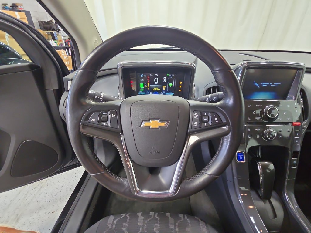 Used 2014 Chevrolet Volt FWD image 14