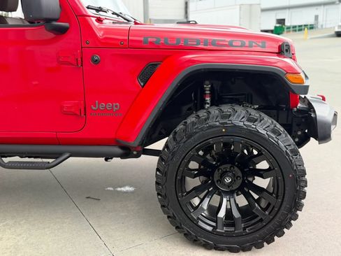 Used 2020 Jeep Gladiator Rubicon AWD/4WD image 6