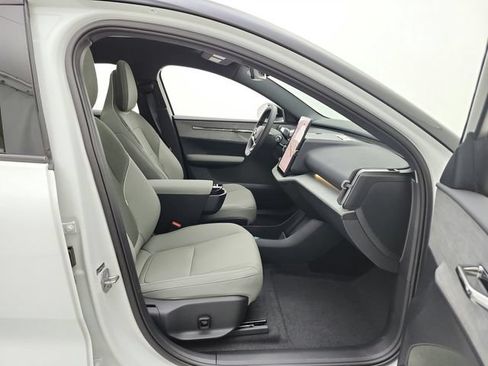 New 2026 Volvo EX30 Plus w/ Protection Package RWD image 14