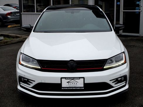 Used 2018 Volkswagen Jetta GLI image 6