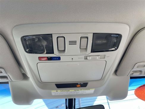 Used 2018 Subaru Outback 2.5i Limited image 33