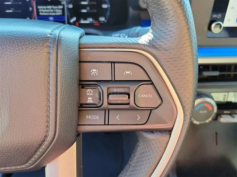 Used 2025 Toyota Tacoma TRD Off-Road image 20