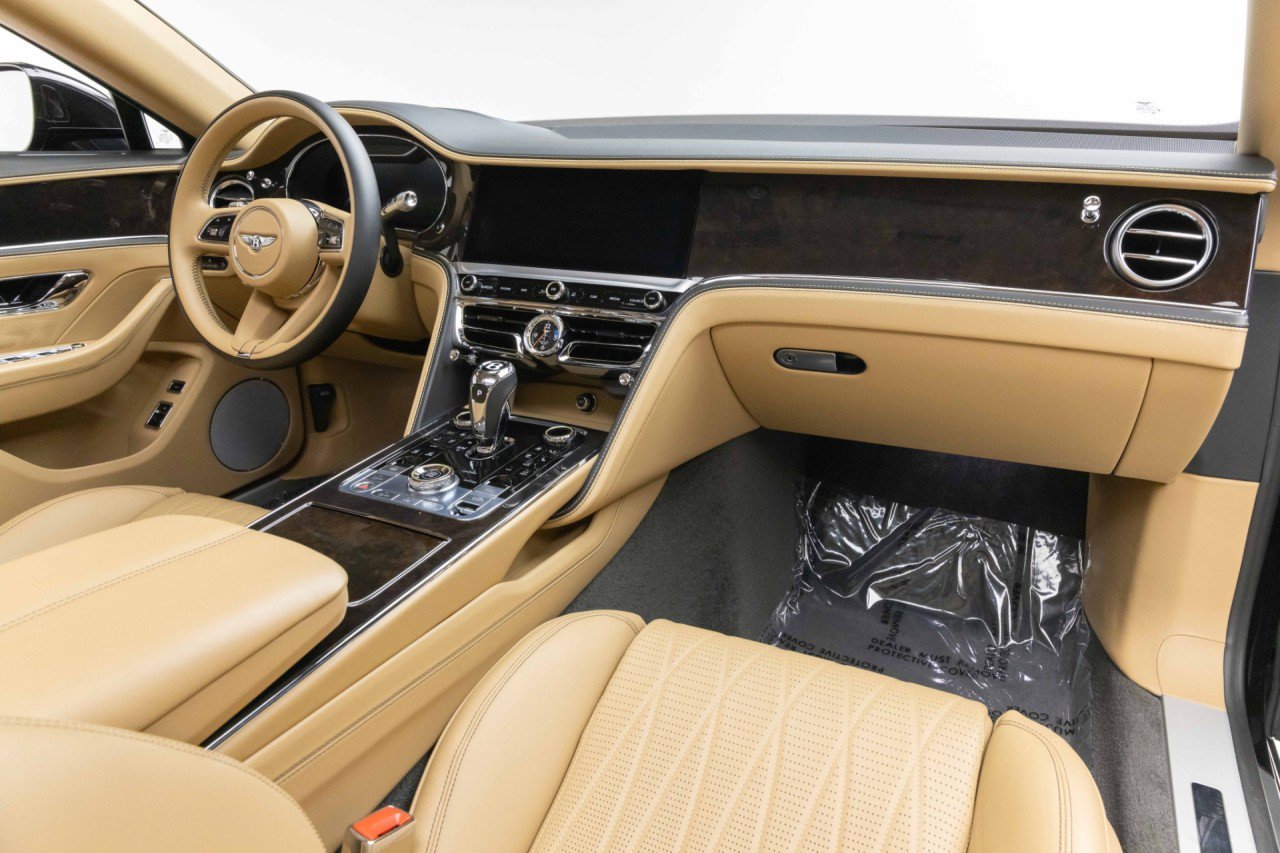 Used 2022 Bentley Flying Spur W12 AWD/4WD image 2