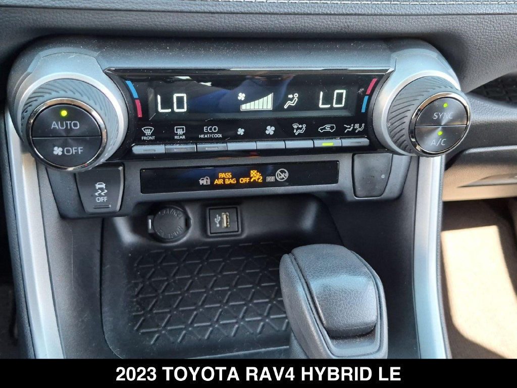 Used 2023 Toyota RAV4 LE AWD/4WD image 22