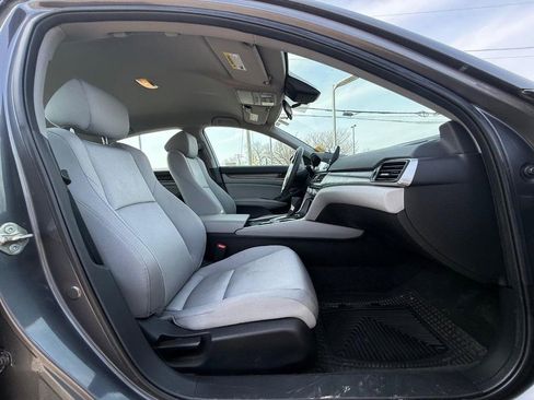 Used 2019 Honda Accord LX image 10
