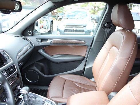 Used 2016 Audi Q5 2.0T Premium Plus w/ Technology Package image 14