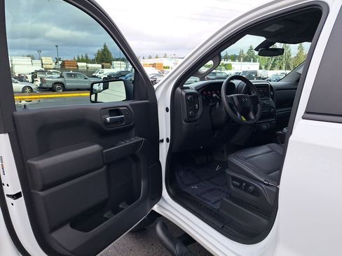 Used 2022 Chevrolet Silverado 1500 Custom Trail Boss w/ LPO, Dark Essentials Package image 11