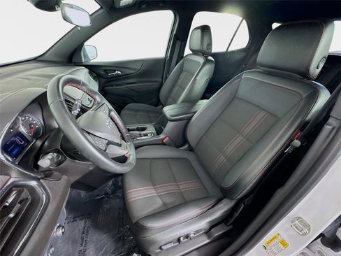 Used 2024 Chevrolet Equinox RS FWD image 11