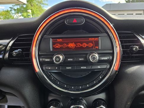 Used 2016 MINI Cooper S image 21