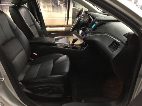 Used 2015 Chevrolet Impala LT w/ Convenience Package image 17