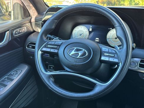 Used 2023 Hyundai Palisade Calligraphy image 23