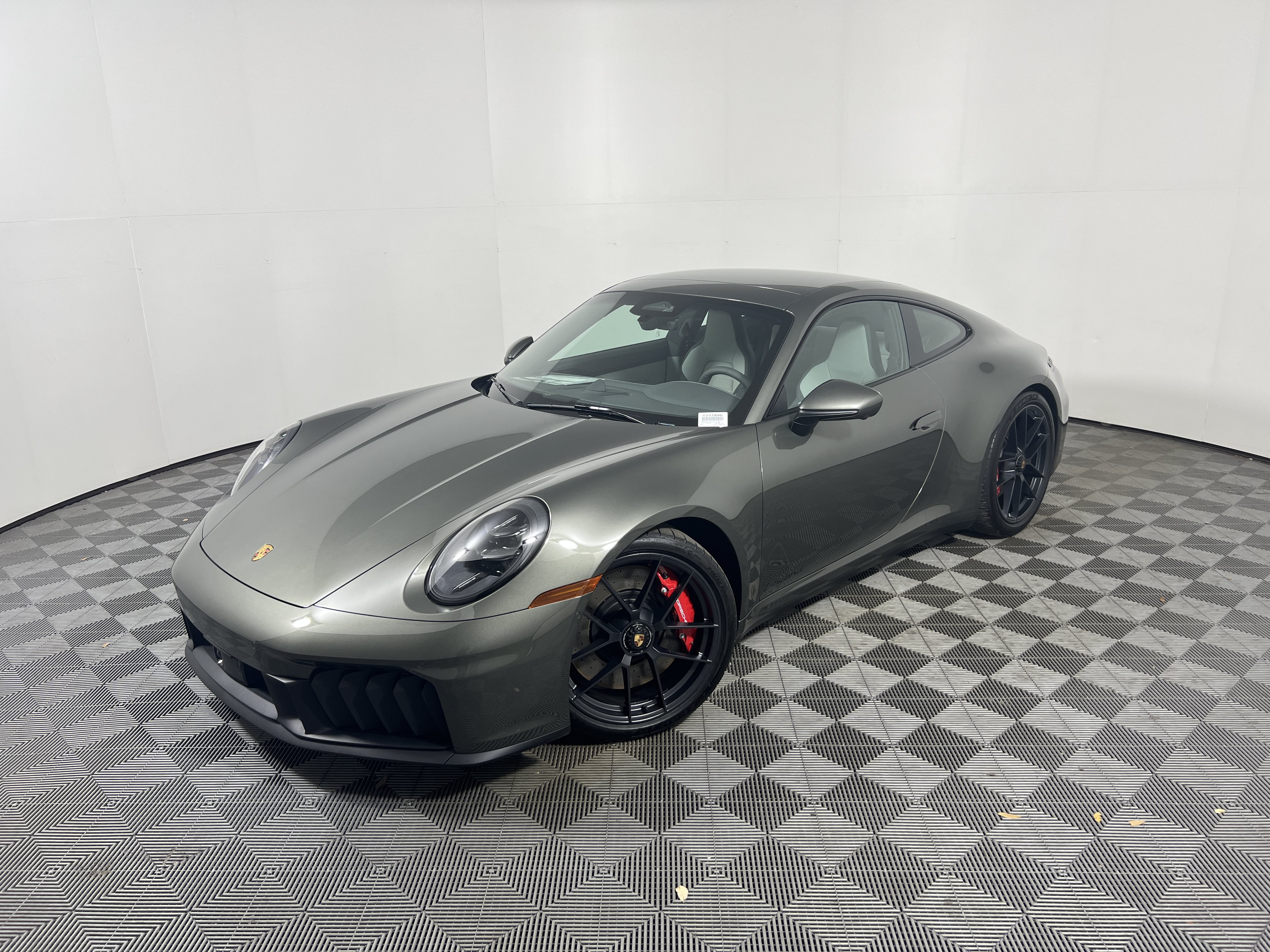 New 2026 Porsche 911 Carrera GTS RWD image 1