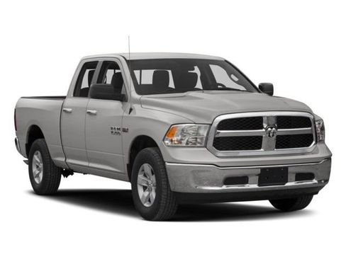 Used 2017 RAM 1500 Classic SLT RWD image 7