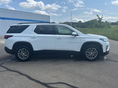 Used 2023 Chevrolet Traverse LT AWD/4WD image 6