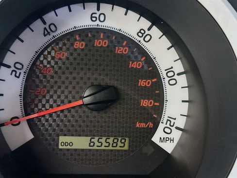 Used 2014 Toyota Tacoma PreRunner image 12