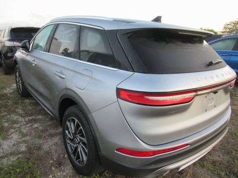 Used 2022 Lincoln Corsair FWD image 5