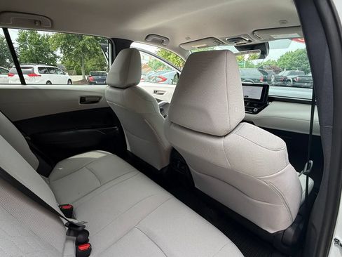 Used 2026 Toyota Corolla Cross LE AWD/4WD image 11