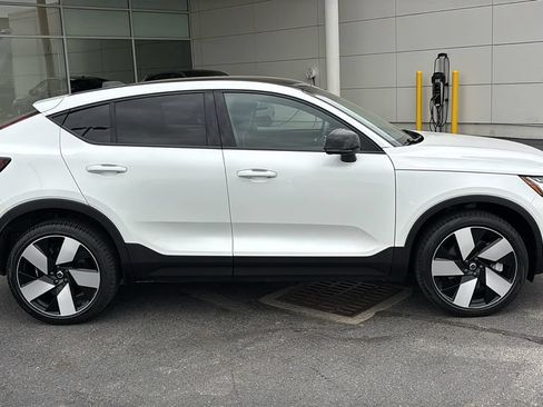 Used 2023 Volvo C40 P8 Recharge Ultimate AWD/4WD image 27