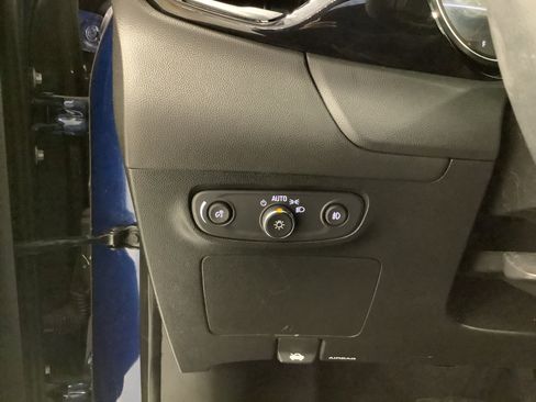 Used 2023 Buick Encore GX Select w/ Safety Package II AWD/4WD image 20