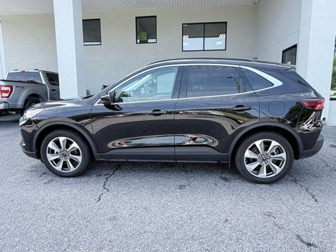 Used 2025 Ford Escape Platinum AWD/4WD image 5