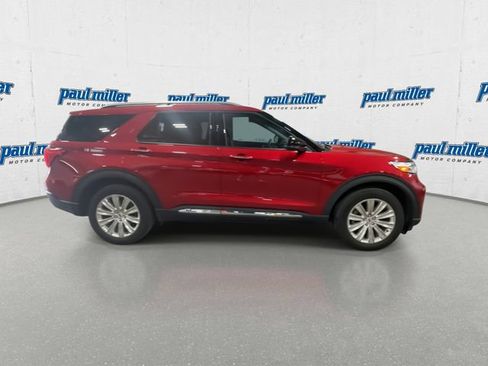 Used 2021 Ford Explorer Limited w/ Equipment Group 301A AWD/4WD image 13