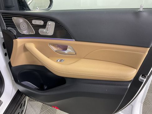 Used 2025 Mercedes-Benz GLE 450e 4MATIC image 24