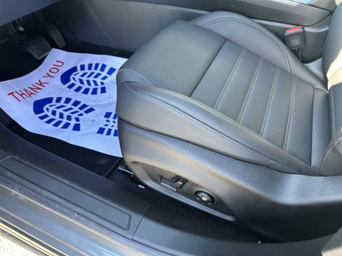 New 2024 Dodge Hornet R/T Plus w/ R/T Blacktop Package image 38