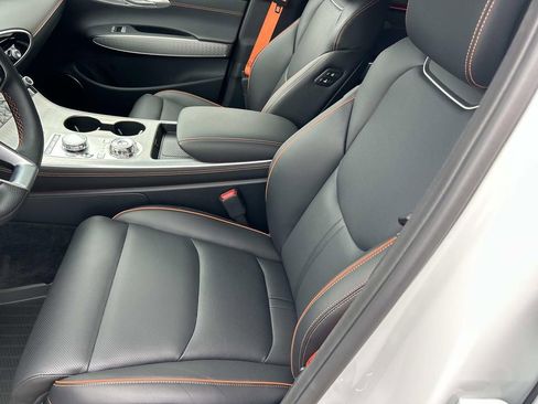 New 2026 Genesis GV70 2.5T Sport Prestige AWD/4WD image 15