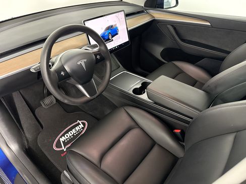 Used 2023 Tesla Model Y Long Range AWD/4WD image 19