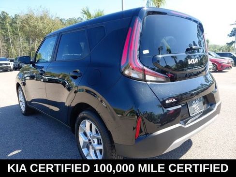 Certified 2025 Kia Soul LX FWD image 7