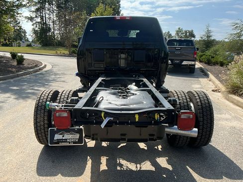 New 2026 RAM 4500 Tradesman w/ Chrome Appearance Group image 9