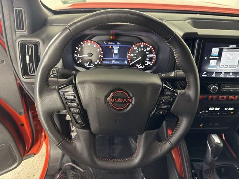 Certified 2025 Nissan Frontier PRO-4X AWD/4WD image 12