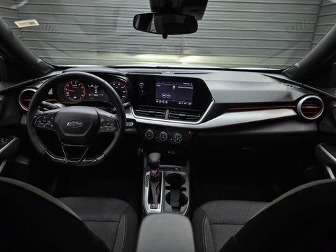 Used 2024 Chevrolet Trax RS w/ Driver Confidence Package FWD image 12