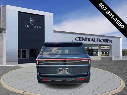 New 2026 Lincoln Navigator Reserve AWD/4WD image 4