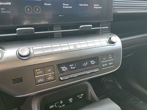 Used 2025 Hyundai Kona SEL image 21