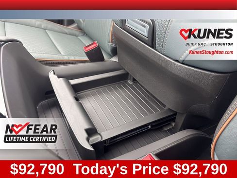 New 2026 GMC Yukon AT4 w/ AT4 Premium Plus Package image 33