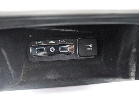 Used 2021 Jeep Grand Cherokee Limited AWD/4WD image 28