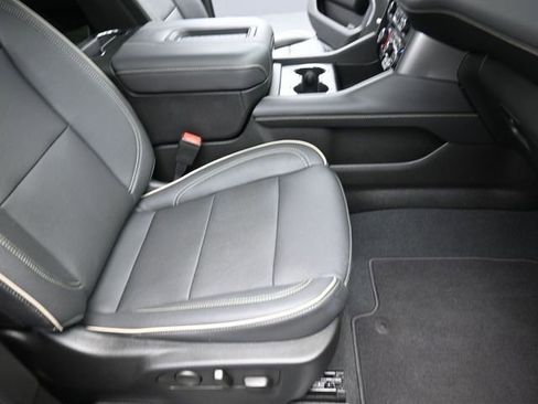 Certified 2023 Chevrolet Suburban Premier w/ Advanced Technology Package image 28