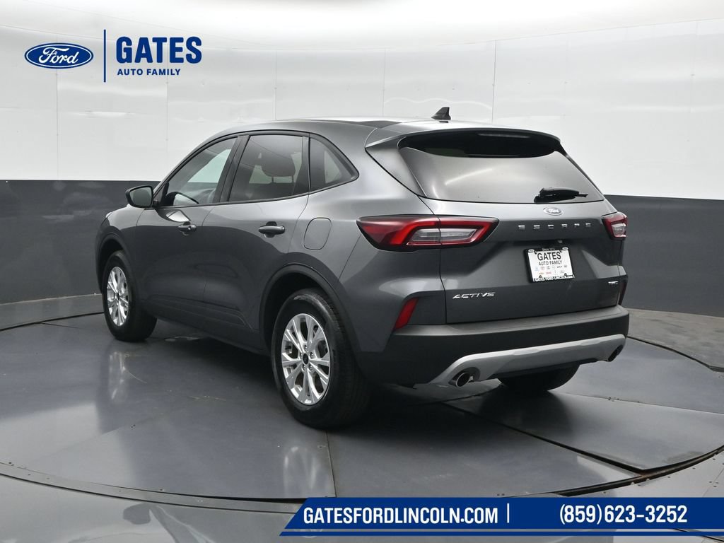 Used 2025 Ford Escape Active AWD/4WD image 8
