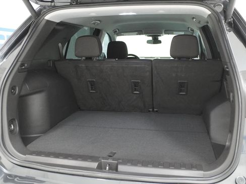 Used 2022 Chevrolet Equinox LT FWD image 8