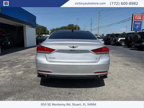 Used 2015 Hyundai Genesis 3.8 w/ Option Group 03 RWD image 4