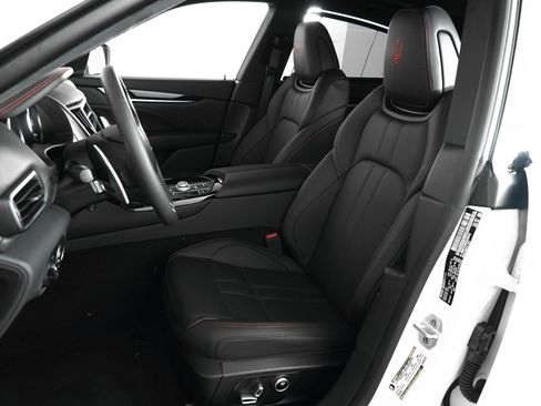 New 2024 Maserati Levante GT Ultima image 32