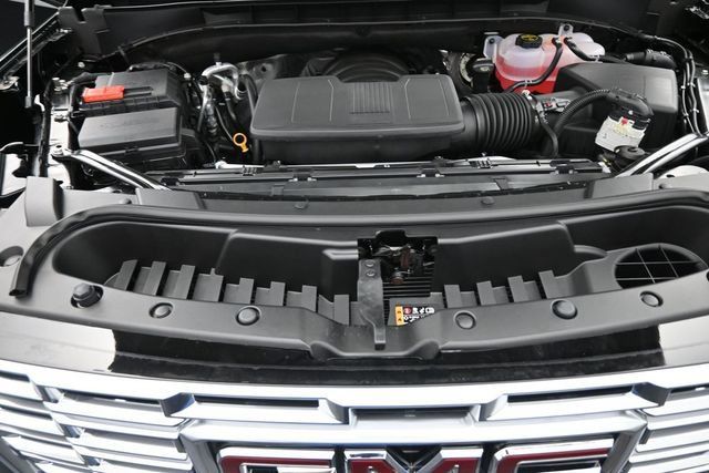 New 2026 GMC Yukon Denali w/ Advanced Technology Package AWD/4WD image 37