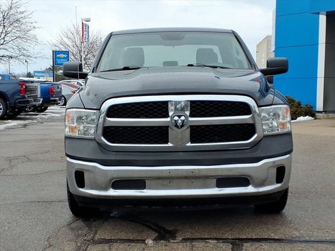 Used 2017 RAM 1500 ST w/ SXT Appearance Group image 3