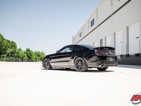 Used 2013 Ford Mustang GT Premium RWD image 44