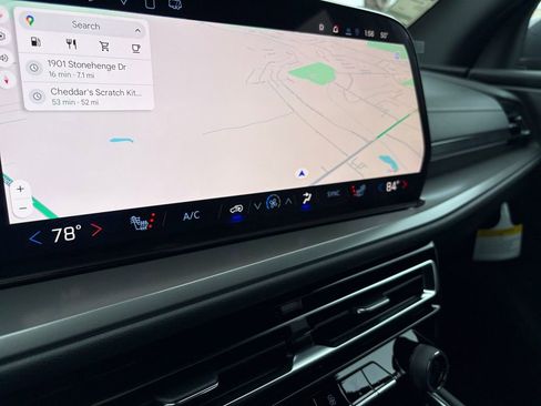 New 2025 Chevrolet Traverse LT w/ LPO, Floor Liner Package image 6