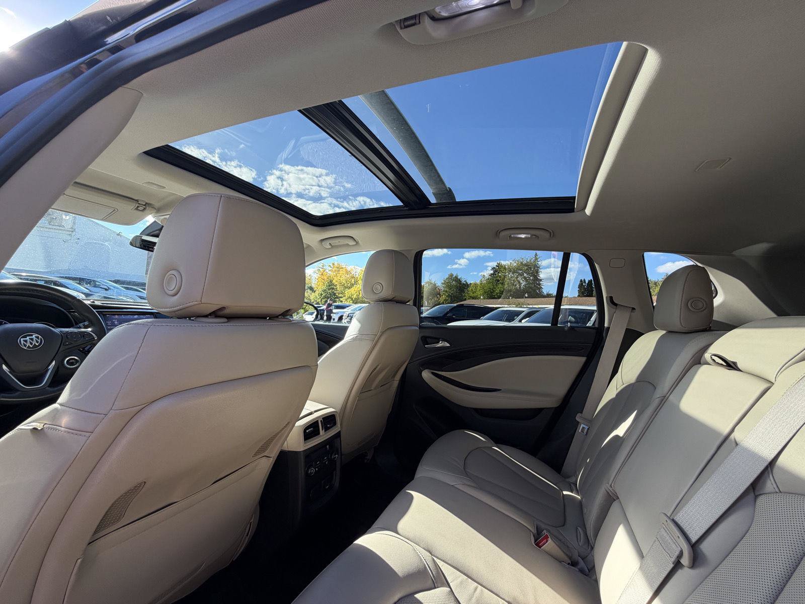 Used 2020 Buick Envision Premium w/ Driver Confidence Package AWD/4WD image 27